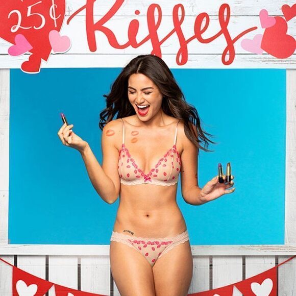 💋 NWT Hanky Panky Sheer Tulle Mesh Lips Kisses Mmmwah Bralette SIZE XS - Picture 2 of 16